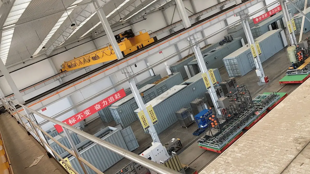 Crane operation scene 2