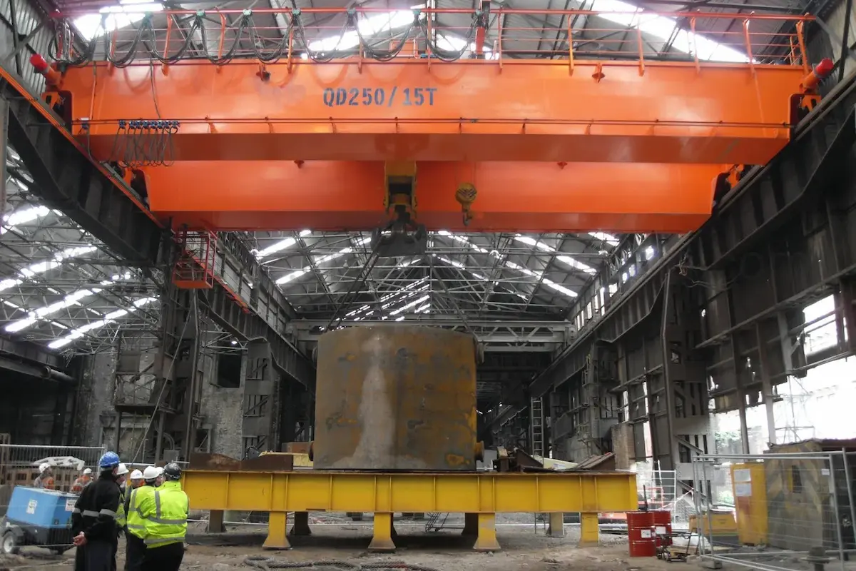 Double-Girder Overhead Crane Applications in Steel Structure Plants