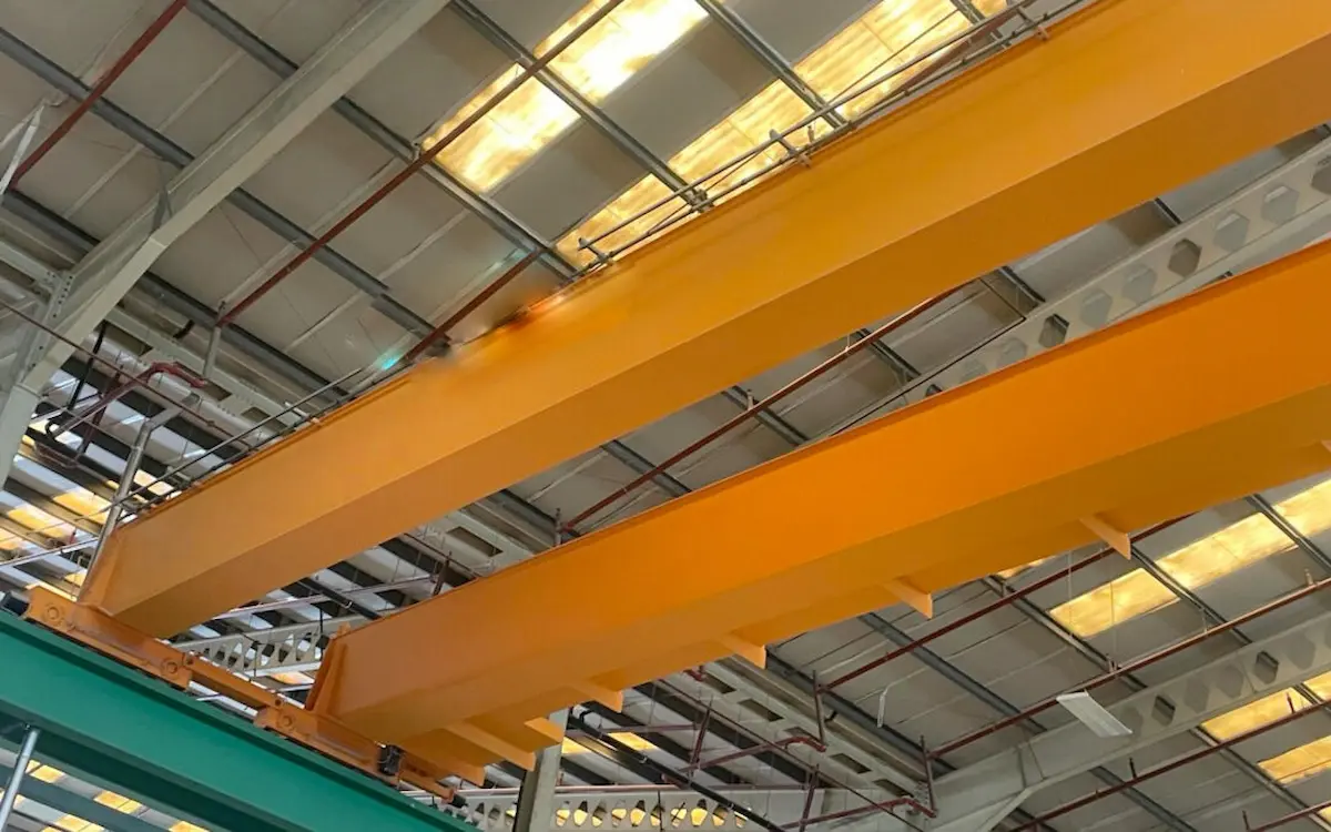 Large-span overhead crane