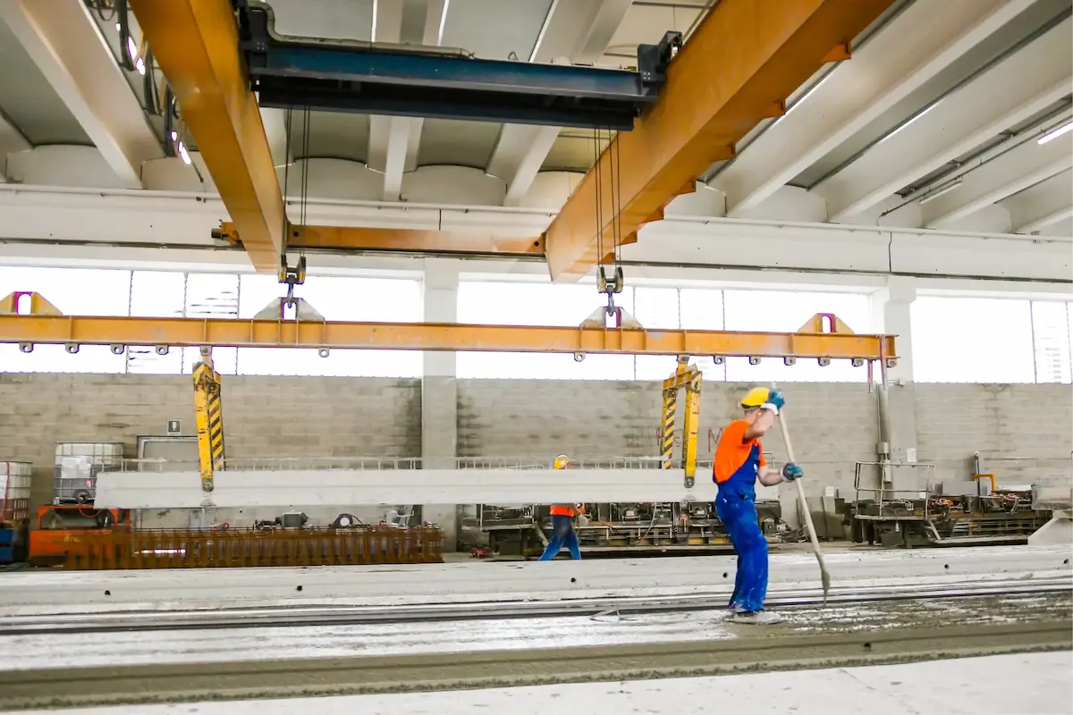 Overhead Crane Selection in Concrete Factories