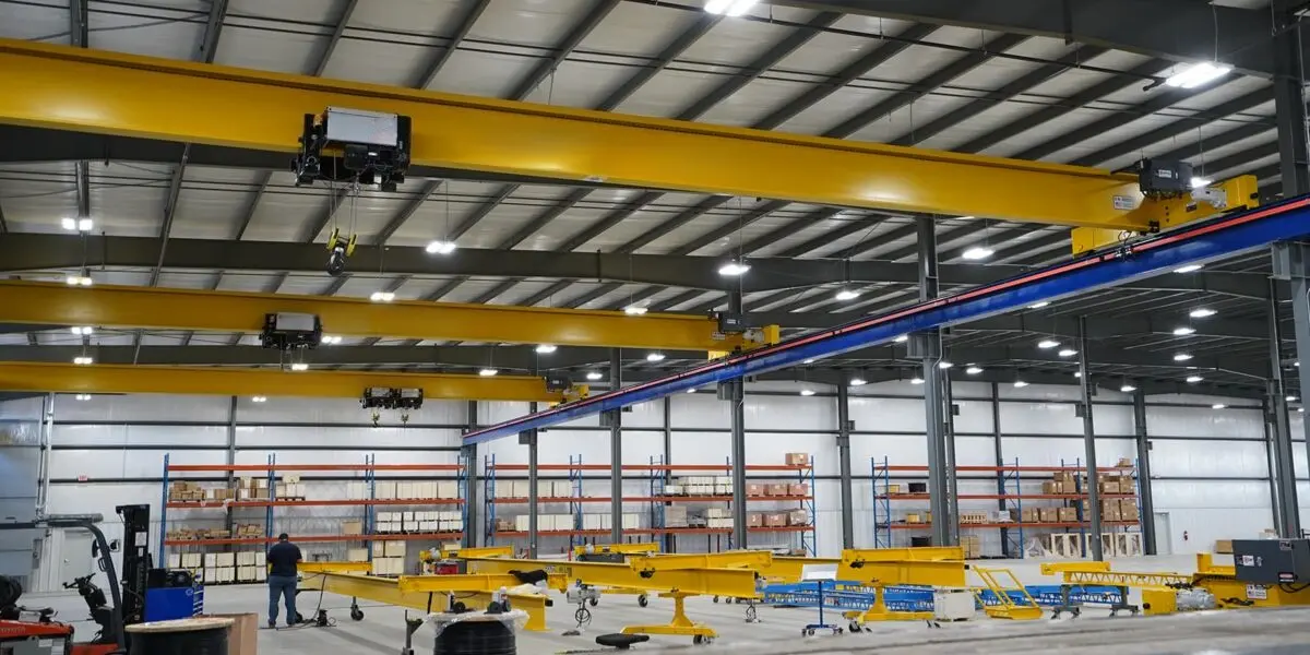 How to Select Equipment for Steel Structure Workshop Overhead Crane Layout?