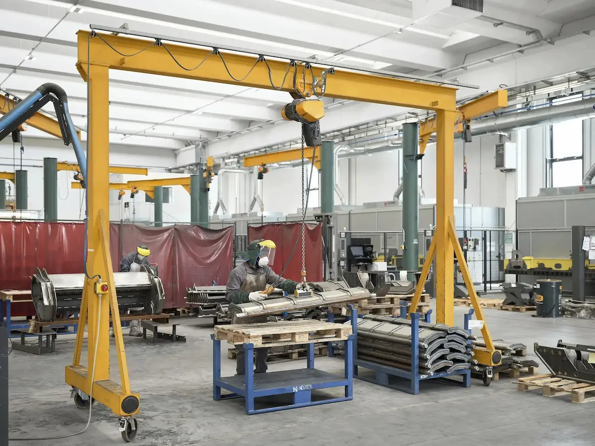 Solution: Customized 1t Portable Gantry Crane