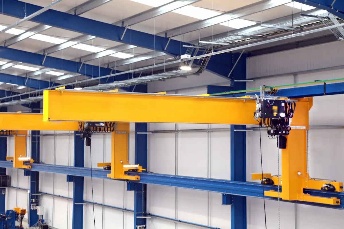 HSCRANE Case Study: Flexible Material Handling in a Manufacturing Giant's Plant
