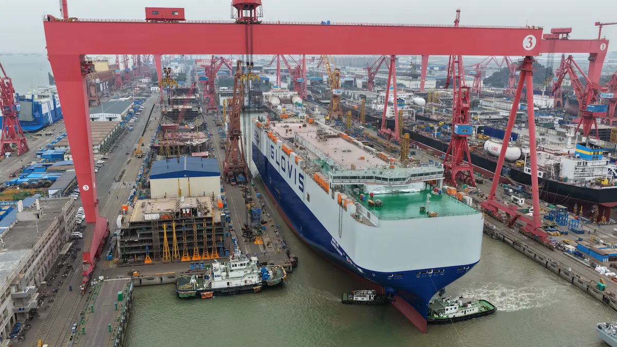 Product Advantages of HSCRANE Shipyard Gantry Cranes